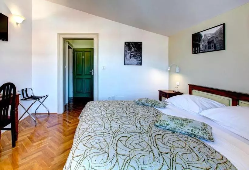 اتاق استاندارد با بالکن, Villa Fortuna