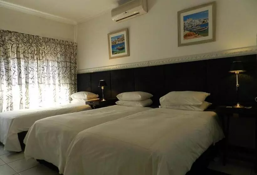 デラックストリプルルーム, Sleepers Villa Guesthouse