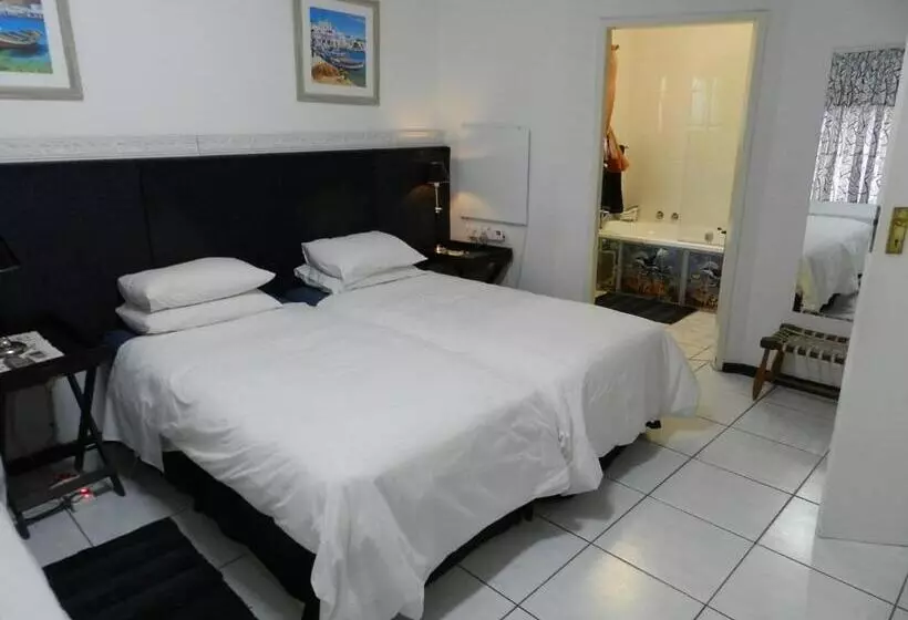 デラックストリプルルーム, Sleepers Villa Guesthouse