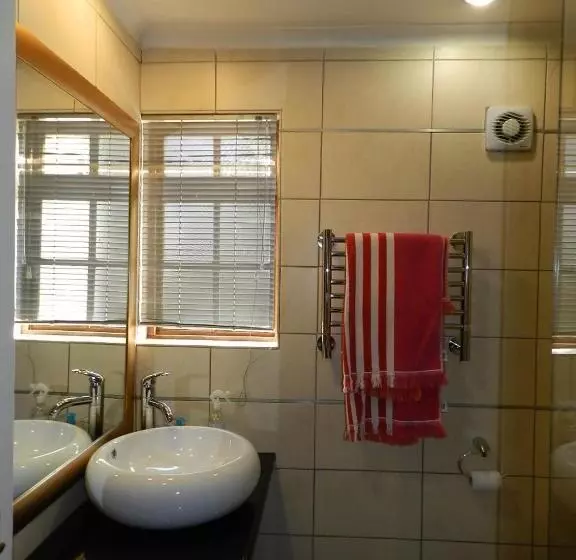 エクゼクティブルーム, Sleepers Villa Guesthouse