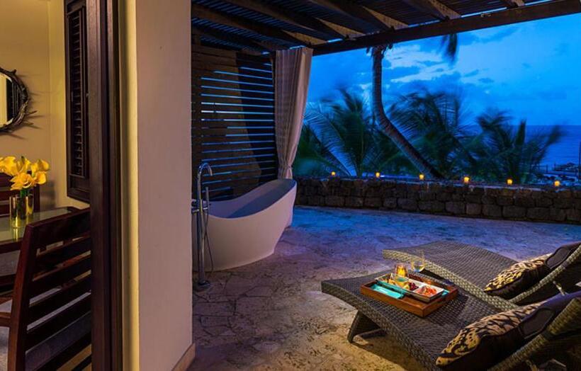 اتاق استاندارد با چشم‌انداز دریا, Sandals Grenada All Inclusive  Couples Only
