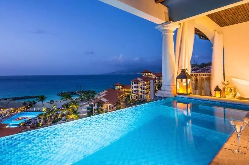 سوییت با چشم‌انداز دریا, Sandals Grenada All Inclusive  Couples Only
