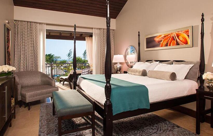 سوییت جونیور با بالکن, Sandals Grenada All Inclusive Couples Only