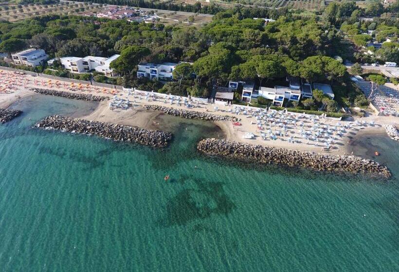 آپارتمان ممتاز دوخوابه رو به دریا, Baia Etrusca Resort
