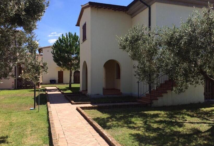 2-Bedroom Classic Apartment, Baia Etrusca Resort