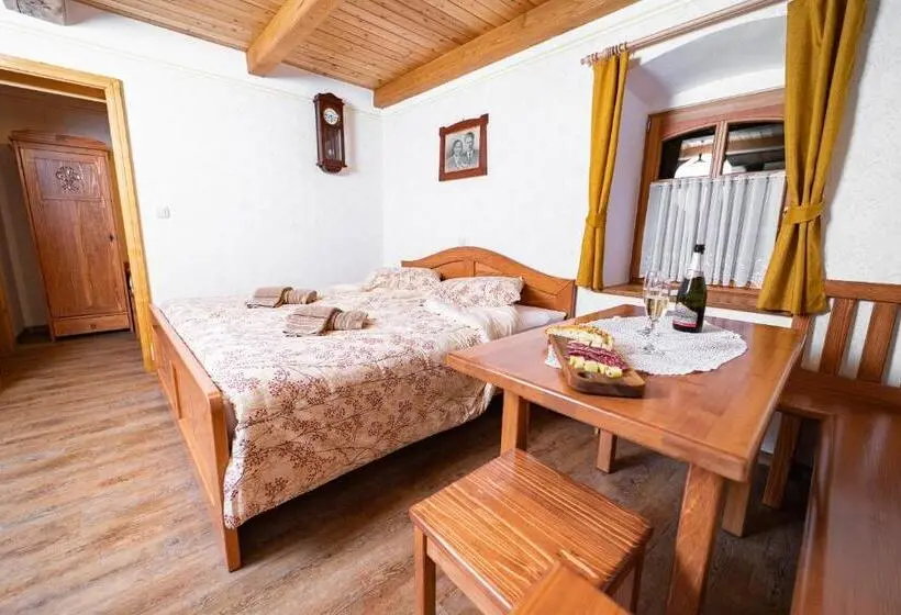 اتاق لوکس سه تخته, Guesthouse Močivnik