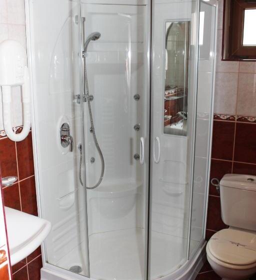 Номер Стандарт Трехместный, Pensiunea Moeciu Casa Wiarusti
