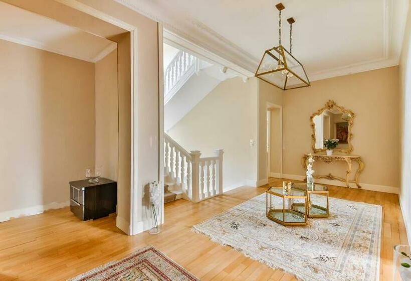 디럭스 룸, Chateau De La Feuilleraie