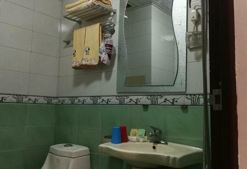 Quarto Estandar, Huang Mountain Wangfeng