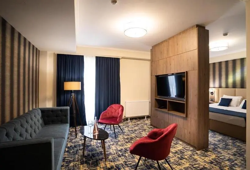 キングサイドベッドのスタンダードワンルーム, Imperio Hotel Cernavoda