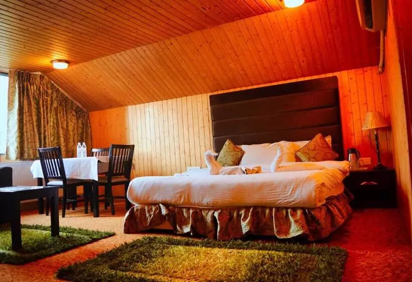 Standard-huone Vuoristonäkymä, Pine Spring Resort Gulmarg
