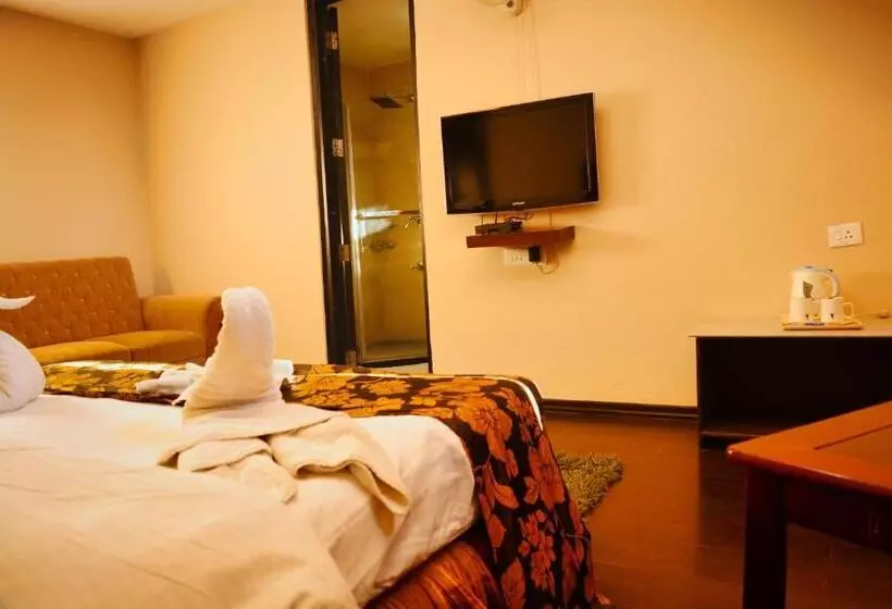 Standard-huone King-vuode, Pine Spring Resort Gulmarg