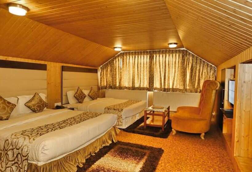 Familjerum Bergsutsikt, Pine Spring Resort Gulmarg