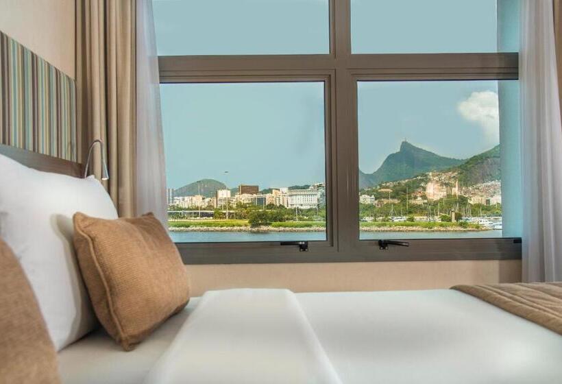 سوییت سوپریور با چشمانداز دریا, Prodigy Santos Dumont