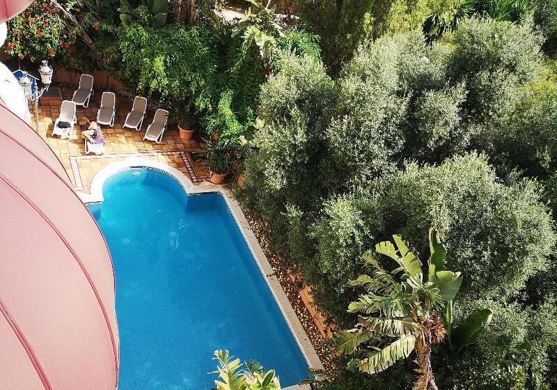 Номер Стандарт, The Lit 13