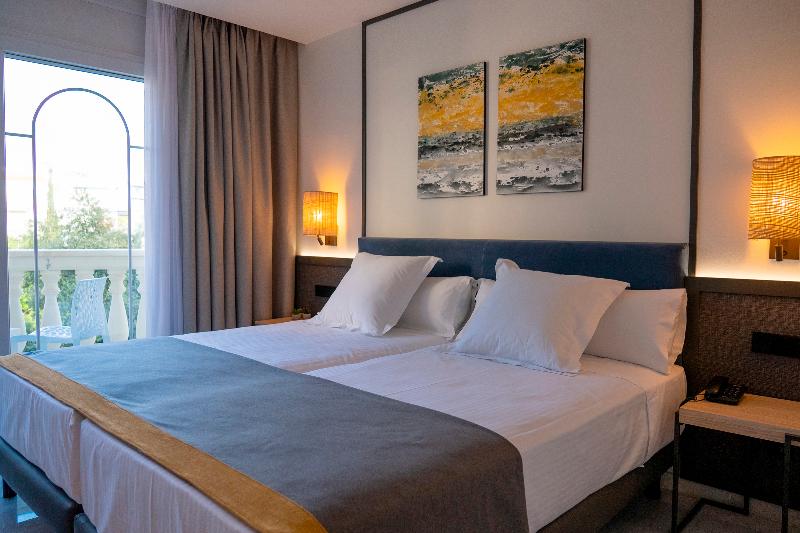 Номер Стандарт, The Lit 13