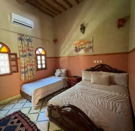 庭の見えるシングルルーム, Kasbah Dounia