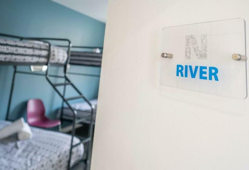 프리미엄 4인룸, Newcastleton Bunkhouse