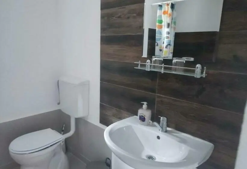 Standard-huone, Dumbrava Minunată