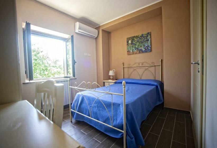 חדר דחוקס עם מיטת קינג, B&b Malvetum