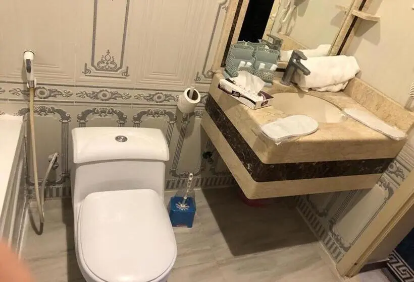 Economy-huone, شقق العنوان للوحدات المخدومة Alanwaan Apartments For Serviced Units