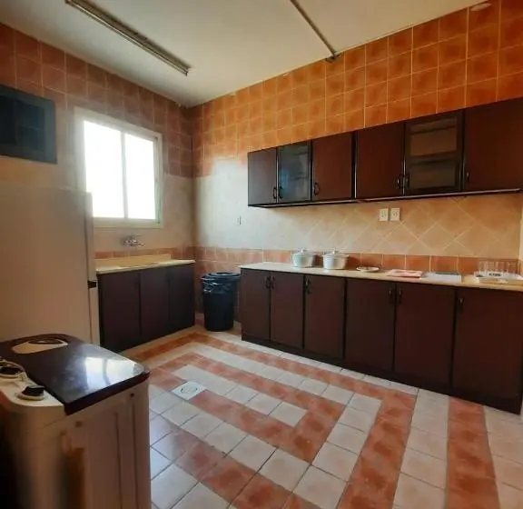 Huoneisto 3 Makuuhuonetta, شقق العنوان للوحدات المخدومة Alanwaan Apartments For Serviced Units