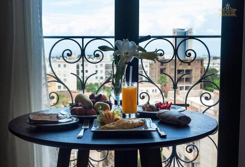 سوییت جونیور, Atlantis Alger