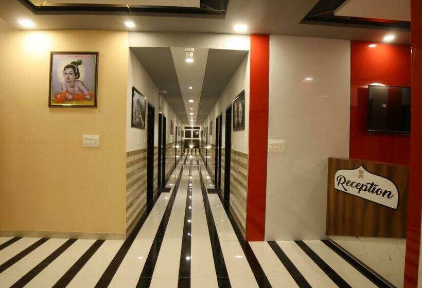 스탠다드 룸, Shree Govindam Inn