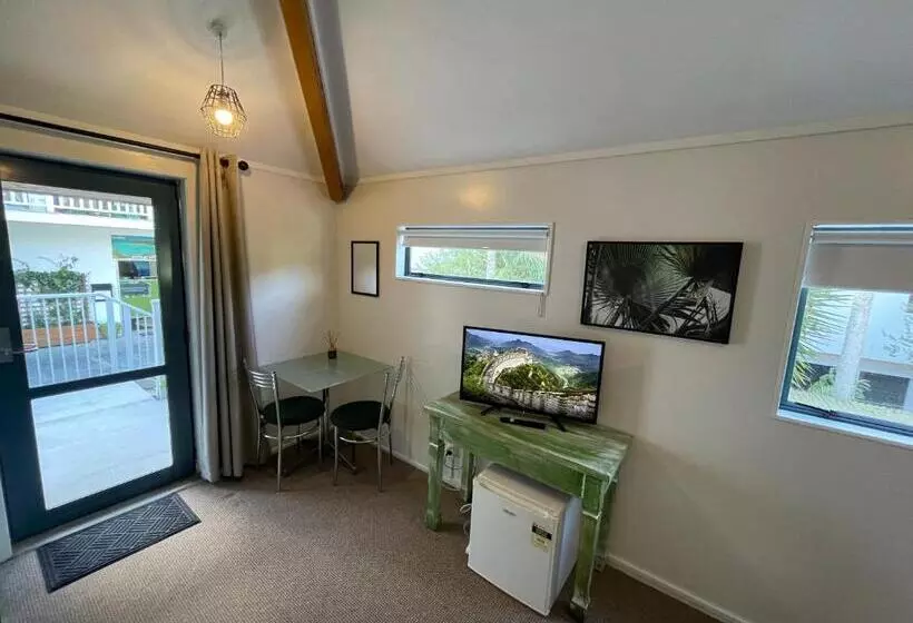 اتاق استاندارد, Peppertree Lodge & Backpackers