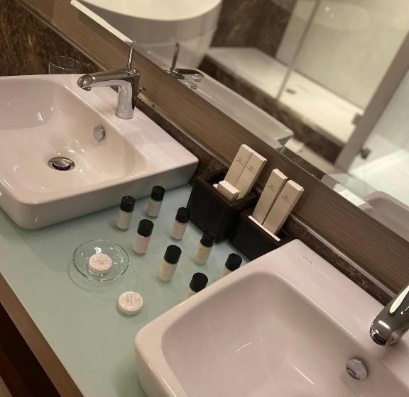 سوئیت پرزیدنت, Borjomi Likani Health & Spa Centre