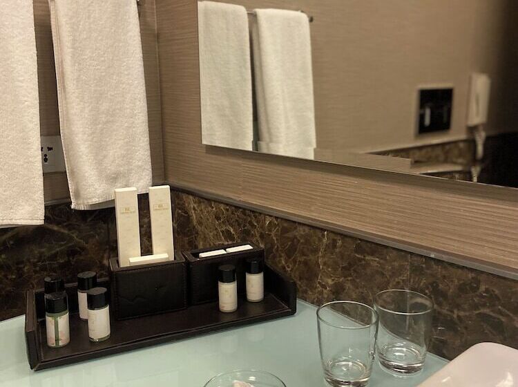 سوییت جونیور, Borjomi Likani Health & Spa Centre