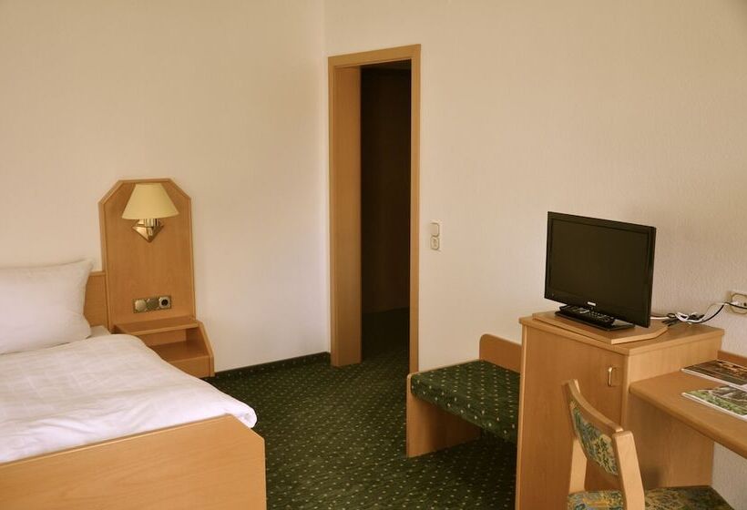 コンフォートルーム, Hirsch