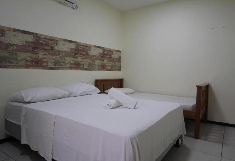 חדר סטנדרט לשלושה, Italia Beach