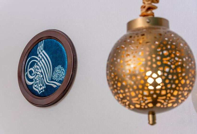 اتاق سوپریور, Saraya Corniche