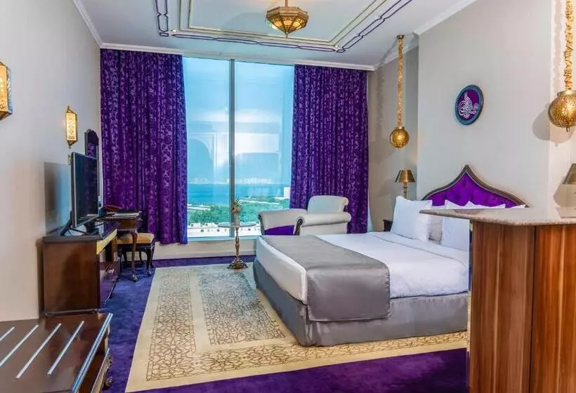 اتاق دلوکس با تخت کینگ و چشمانداز, Saraya Corniche