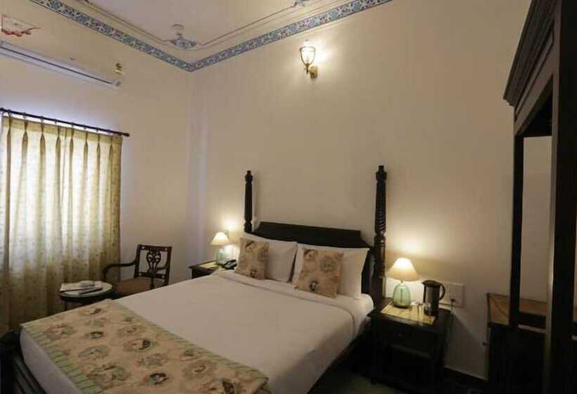 Deluxe Zimmer, The Lavitra Udaipur