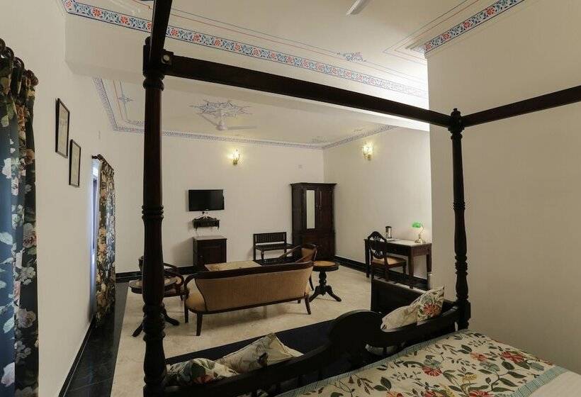 Deluxe Zimmer, The Lavitra Udaipur