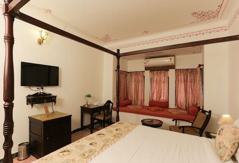 Deluxe Zimmer, The Lavitra Udaipur