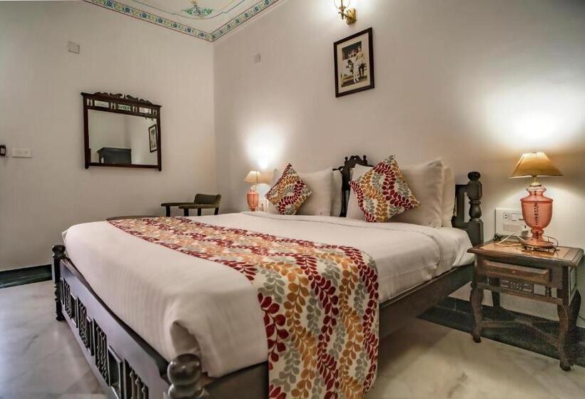 Deluxe Zimmer, The Lavitra Udaipur