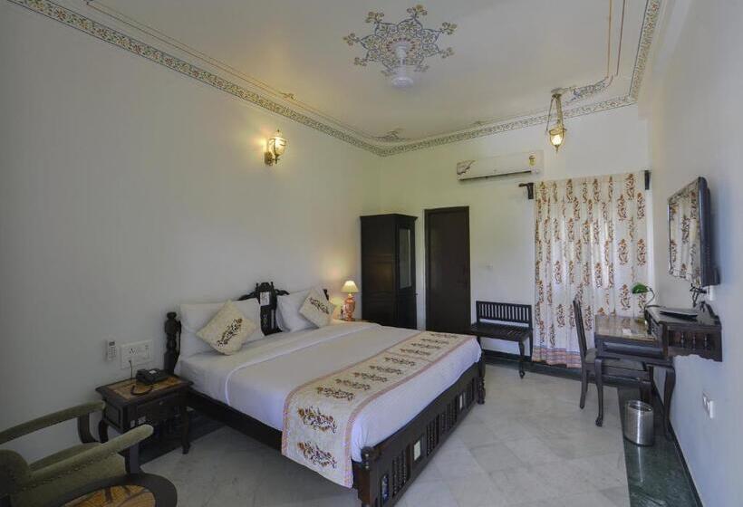 Deluxe Zimmer, The Lavitra Udaipur