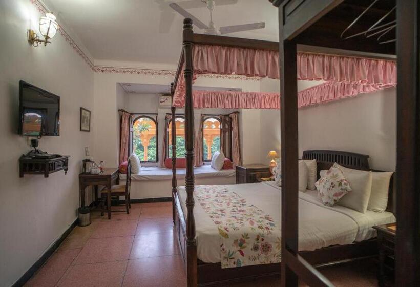 Deluxe Zimmer, The Lavitra Udaipur