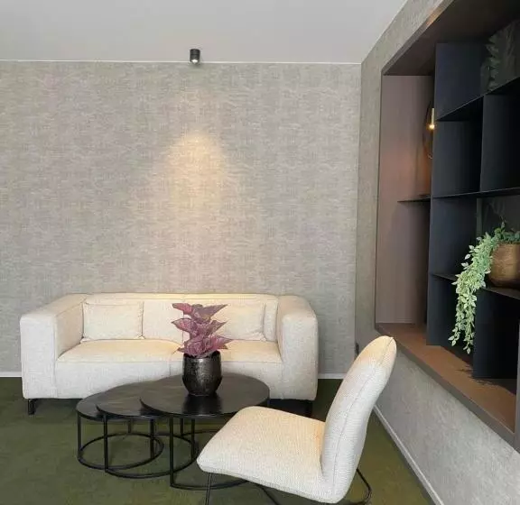 キングサイズベッドのスイートルーム, Van Der Valk Hotel Mons Congres & Spa