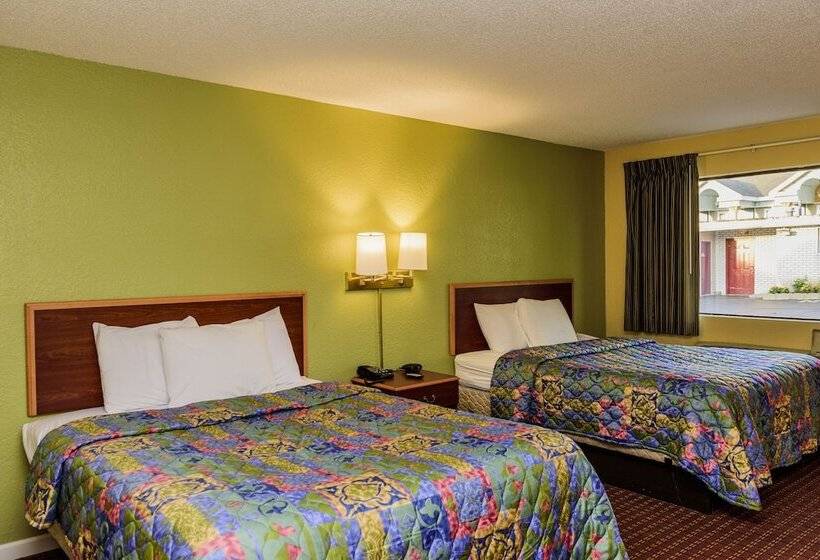 غرفه قياسيه سريرين مزدوجين, Budget Inn Williamsville