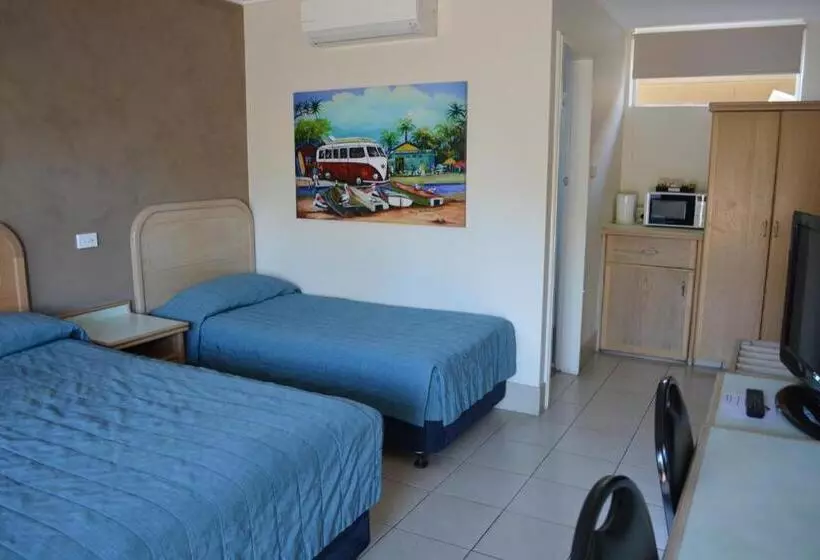 اتاق اجرایی, Chelsea Motor Inn