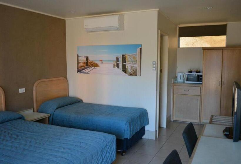 行政房间, Chelsea Motor Inn