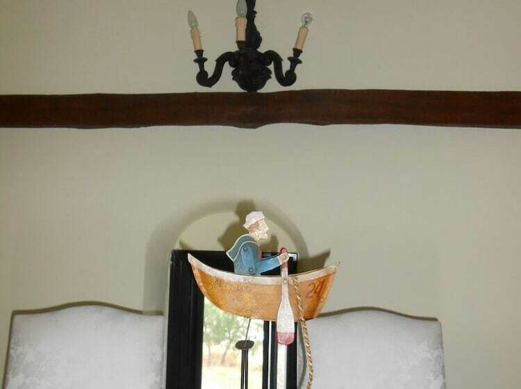 منزل غرفتين نوم, Spitakia