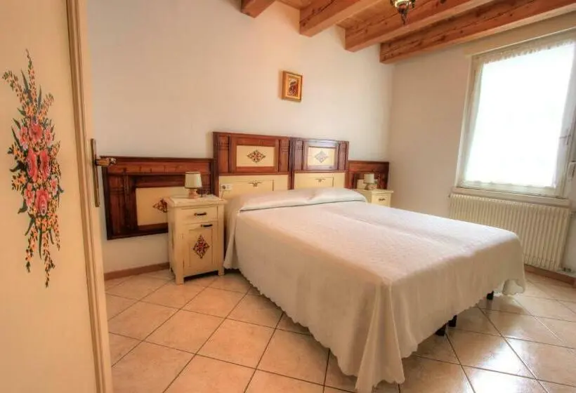 1 Bedroom Apartment Lake View, Agritur Vento Alpino