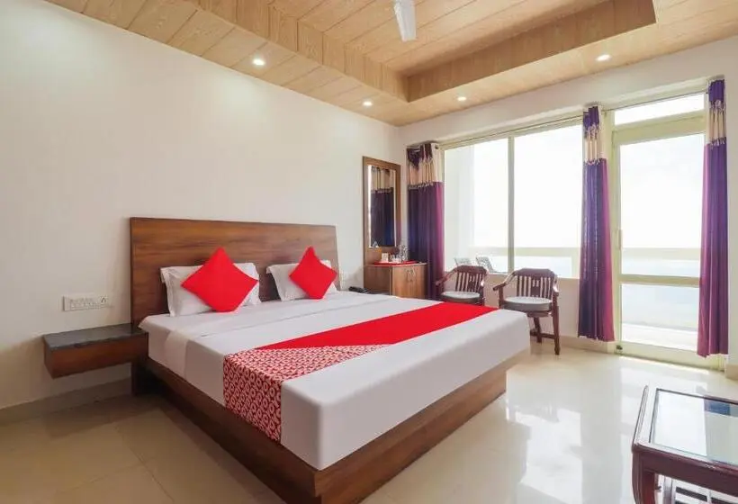 Classic Kolmen Hengen Huone, Fabexpress Kalsia Home Stay
