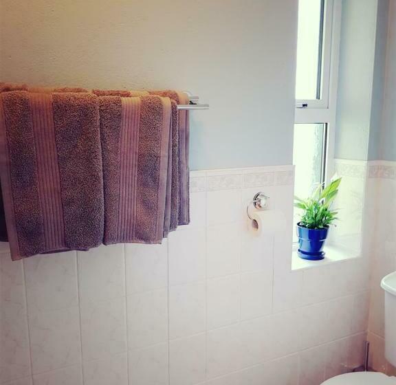 חדר דלוקס לשלושה, Fairwinds Guest Accommodation