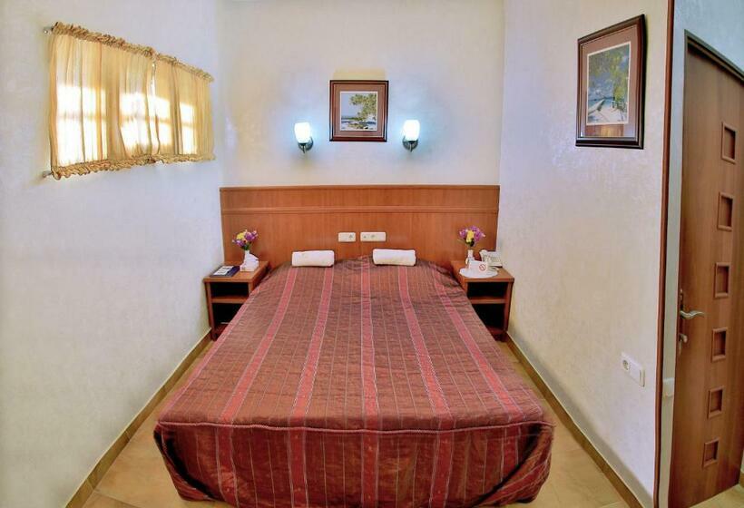 اتاق اکونومی, Hostel Jupiter